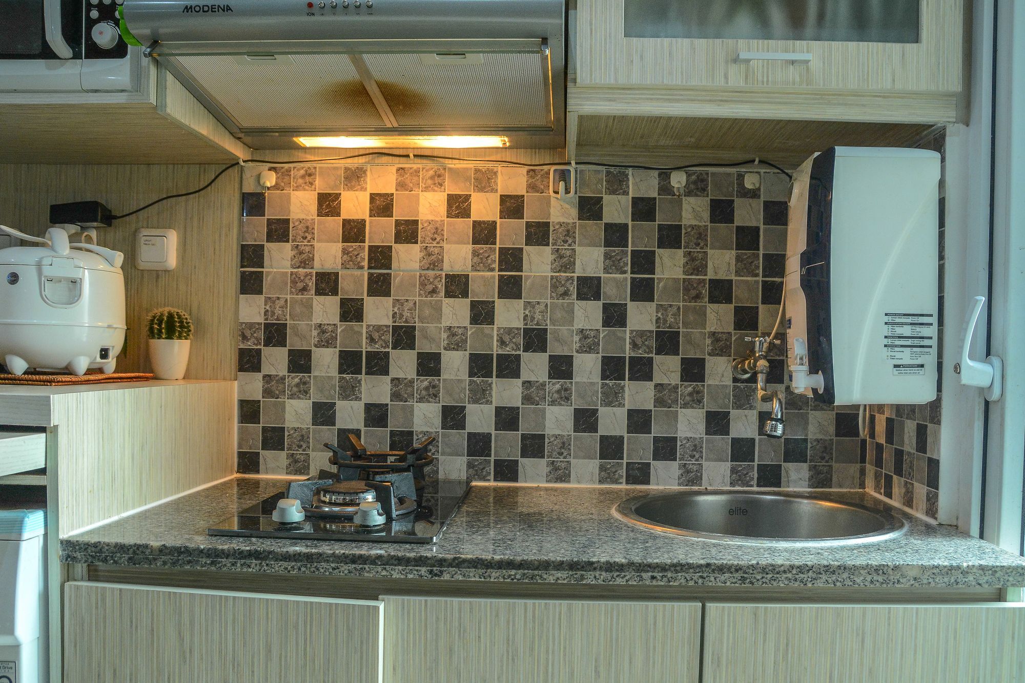 Apartemen 1 Bedroom At Pramuka By Travelio